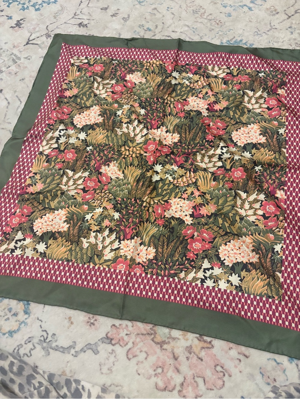 J. McLaughlin 100% silk scarf. Perfect for fall!